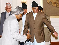 President APJ Abdul Kalam with Nepalese Prime Minister Sher Bahadur Deuba in New Delhi