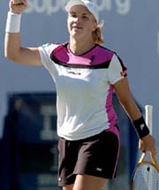 Sevtlana Kuznetsova of Russia celebrates her victory over Lindsay Davenport of the USA 