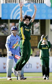 Pakistan�s Mohammed Sami celebrates the wicket of India captain Sourav Ganguly during their ICC Champions Trophy match at Edgbaston on Sunday.