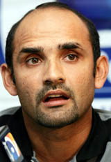 Sri Lankan captain Marvan Atapattu speaks during a press conference in Karachi