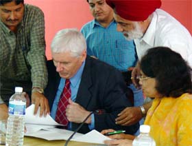 Principal Secretary for Punjab Science and Technology Romila Dubey, Mr Ashley O�Sullivan, president of Canadian company Ag-West Bio Inc, sign an MoU