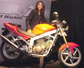 Joint Managing Director Kinetic Engineering, Sulajja Firodia Motwani poses with Kinetic Hyosung Comet during its launch in New Delhi 