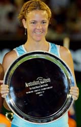 Lindsay Davenport holds the runner-up trophy after losing the women�s singles final to Serena Williams at the Australian Open in Melbourne on Saturday
