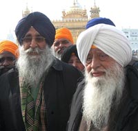President of Khalsa Raj Party Jagjit Singh Chauhan and Shiromani Akali Dal (A) President Simranjit Singh Mann come out of the Golden Temple on Thursday (February 3) in Amritsar. The police had registered a case against Chauhan and others for unfurling a self-styled Sikh flag at Gurdwara Shaheed Ganj.