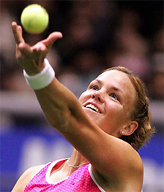 World number one Lindsay Davenport of the US serves to Svetlana Kuznetsova of Russia during her semifinal match at the Pan Pacific Open