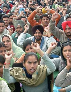 Unemployed ETT teachers hold demonstration to highlight their woes before the Ajnala by-election in Amritsar
