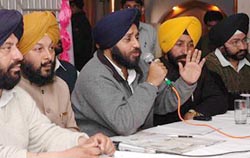 Former members of the Lok Bhalai Party Mr Paramjit Singh Sidhwan, Mr Jagjit Singh Lopo and Dr P.S. Marwaha, with Mr Sukhbir Singh Badal, general secretary, SAD, at joint press conference after joining the party in Jalandhar on Thursday. 
