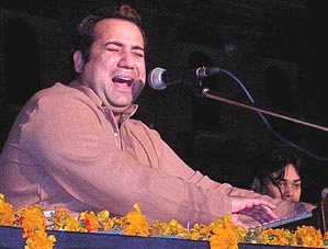 Rahat Fateh Ali Khan, nephew of the legendary qawwal Nusrat Fateh Ali Khan, charms the audience with his full-throated rendition at Old Moti Bagh Palace in Patiala on Saturday.