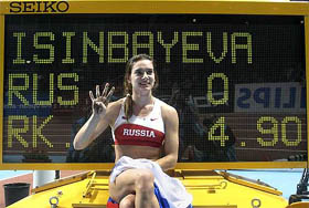 Russia�s Yelena Isinbayeva gestures after breaking the women�s pole vault world record at the European Athletics Championships in Madrid on Sunday