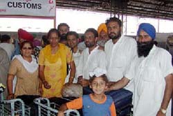 Sikh pilgrims at Attari Railway Station after their return from Pakistan on Wednesday. � ANI