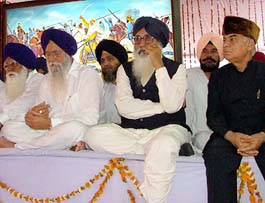 SAD president Parkash Singh Badal and senior BJP leader Madan Lal Khurana at the SGPC programme in Muktsar on Wednesday.