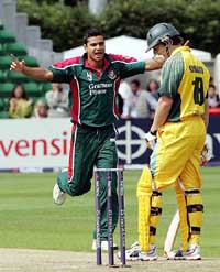 Bangladesh�s Mashrafee Bin Mortaza celebrates after trapping Australia�s Adam Gilchrist leg before wicket during their one-day match at Sophia Gardens, Cardiff
