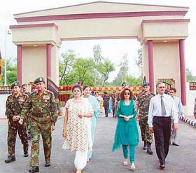 Lieut-Gen Hari Prasad, GOC-in-C, Northern Command, along with parents of Late Lt. Triveni Singh after inaugurating a gate in the martyred officer�s memory in Pathankot