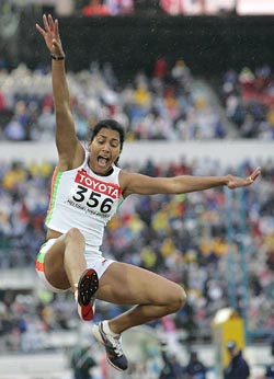 India�s Anju Bobby George competes in the final of the women�s long jump at the World Athletics Championships in Helsinki