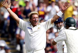 Australia�s Shane Warne celebrates dismissing England�s Marcus Trescothick to take his 600th Test wicket on the first day of the third Test at Old Trafford in Manchester on Thursday