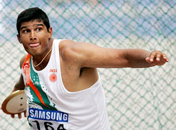 Vikas Gowda competes in the men�s discus throw final at the 16th Asian Athletics Championships in Incheon