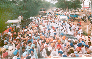 People use different modes of transport to reach to the ‘insaaf’ rally held by SAD (B) at Patiala on Monday.