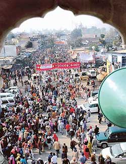 Devotees throng the historic gurdwara Katalgarh Sahib on the second day of the Shaheedi Jor Mela at Chamkaur Sahib on Tuesday.