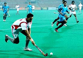 A Maratha Warriors� player in action during the first match of the PHL 