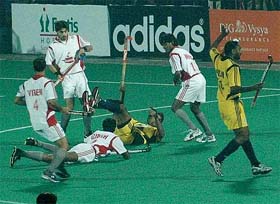 A Tier I match between Maratha Warriors and Sher-e-Jallandhar in progress during the Premier Hockey League at the Sector 42 Hockey Stadium in Chandigarh