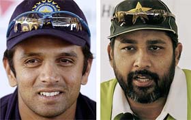 Indian captain Rahul Dravid and his Pakistani counterpart Inzamam-ul-Haq address a press conference at the Arbab Niaz Stadium in Peshawar
