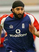 Monty Panesar warms up before a training session at Loughborough University