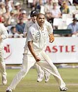 New Zealand�s Jeetan Patel celebrates the dismissal of South African batsman Boeta Dippenaar on the third day of the second Test against South Africa in Cape Town on Saturday