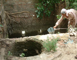 Ancient bauli adjacent to water tank at border village Kotla Vasawa Singh, near the Indo-Pak border. Its water is said to have a medicinal value. 
