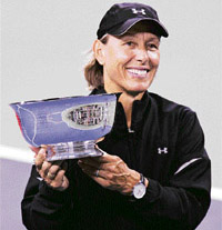 Martina Navratilova ended her glorious career with a victory in the US Open mixed doubles.