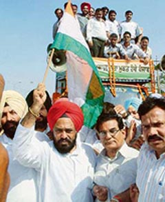 Mr Shamsher Singh Dullo, president, PPCC, launches an anti-drug road show in Amritsar