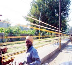 Dora-maker Avtar Singh has been on the job in Amritsar streets since 1956. 
