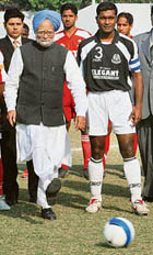 After Prime Minister Manmohan Singh inaugurated the championship, JCT set the ball rolling in earnest and came very close to scoring a few times before they hit the mark in the 28th minute through Renedy Singh, whose right-footed free kick from the left of the goal-box landed in the net near the right post, taking custodian Gopal Das by surprise (1-0). JCT were awarded the free kick when Sunil Chetri was pushed by rival defender A.S.Firoze.