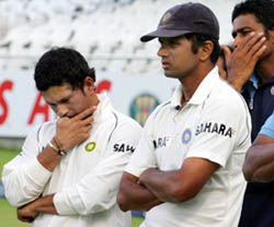 The body language of Sachin Tendulkar (left) and Rahul Dravid says it all after South Africa won the third Test in Cape Town on Saturday to clinch the series. 