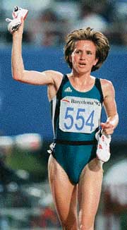 Russia�s Yelena Romanova, who won the women�s 3,000m race at the Barcelona Olympics in 1992, died on January 28 at the age of 42. 