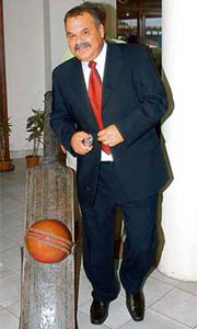 Dav Whatmore leaves the Gaddafi stadium in Lahore