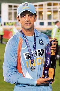 Rahul Dravid holds the man-of-the-match trophy after India beat England in the second one-dayer at the County Ground in Bristol