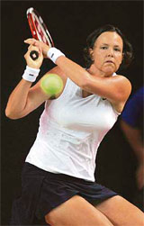 Lindsay Davenport of the US hits a return during the match against Eleni Daniilidou of Greece at the Bali International in Nusa Dua on Tuesday. Davenport wins 6-2, 6-2.