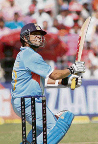 Sachin Tendulkar survived a torrid opening spell from Brett Lee to score 79. 