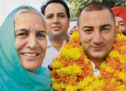 Harpinder Singh Gill, alias Rajan, brother of former Congress MLA, Jasbir Singh Dimpa, being welcomed after coming out of the Amritsar central jail