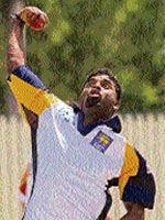 Muttiah Muralitharan practices at the Adelaide Oval