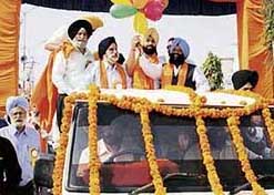 Dignitaries participate in a nagar kirtan to mark the inaugural day of the 62nd All-India Sikh Educational Conference in Amritsar on Friday.
