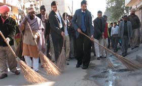 DC Rahul Tewari launches a cleanliness drive in Bathinda on Monday. 