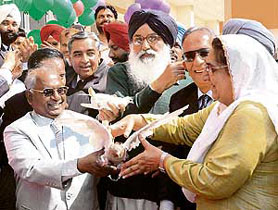 Chief Justice of the Supreme Court of India Justice K.G. Balakrishnan, Chief Minister Parkash Singh Badal and Leader of the Opposition Rajinder Kaur Bhattal at Moonak in Sangrur district on Saturday.
