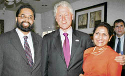 Dr Amarjit Dhaliwal and his wife Rupinder with former US President Bill Clinton at their residence in Modesto, California.