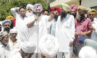 Ex-Congress MLA Harpartap Singh Ajnala during the gherao of SDM office in Ajnala block in Amritsar