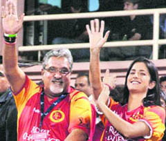 Bangalore Royal Challengers� owner Vijay Mallya with team�s ambassador Katrina Kaif. 
