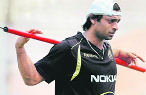 Kolkata Knight Riders� Shoaib Akhtar during a practice session at Eden Gardens.