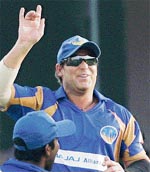 Almost embarrassingly, Warne failed to attract a bid over his reserve price at the player auction and was bought by the cheapest franchise, the Rajasthan Royals.