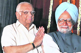 Prime Minister Manmohan Singh and Lok Sabha Speaker Somnath Chatterjee at Bal Gangadhar Tilak’s birth anniversary celebrations in the Central Hall of Parliament on Wednesday.