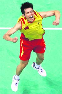 Lin Dan of China reacts after winning the gold medal for the men�s badminton singles final match